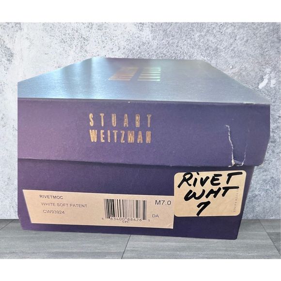 Stewart Weitzman Rivetmoc Flats Patent Leather loafers - Picture 3 of 10